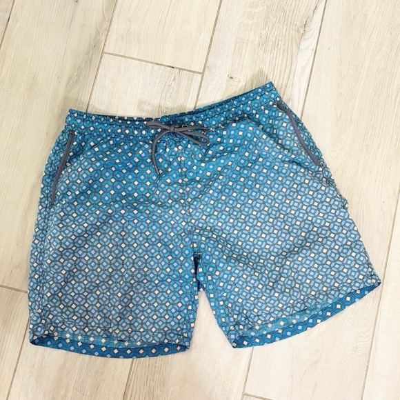 MR SWIM Men’s Blue Geometric 7” Inseam Swim Trunks Mesh Lining Pockets Size L - Picture 3 of 9